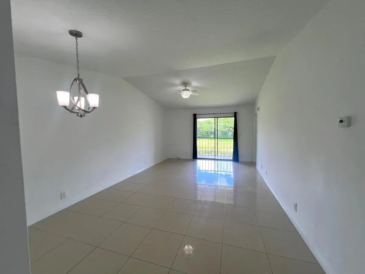Living Space at 9431 BOCA COVE Circle 1016, Boca Raton