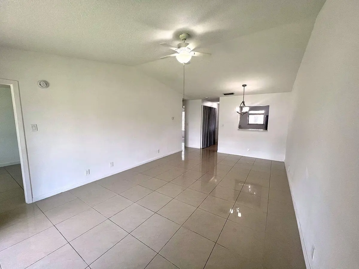 Living Space at 9431 BOCA COVE Circle 1016, Boca Raton