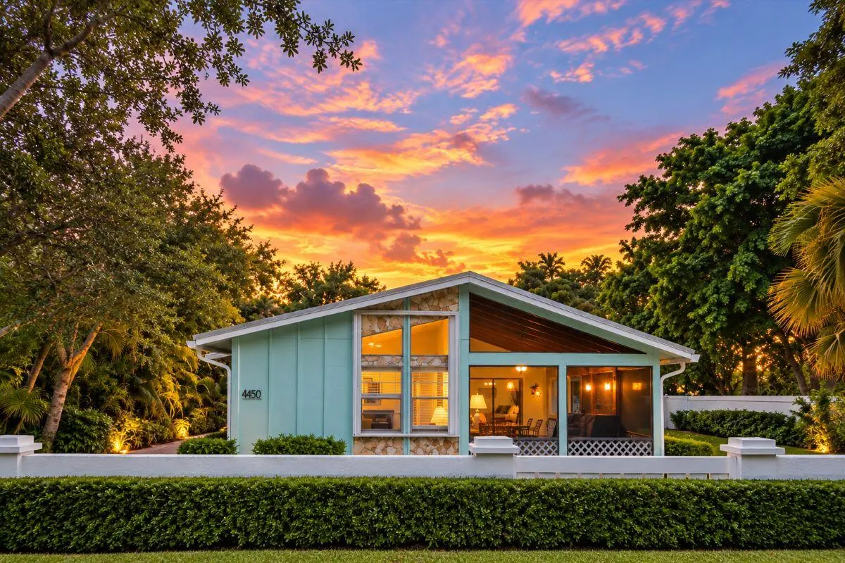 Thumbnail Sunset at 4150 NE Breakwater Drive, Jensen Beach