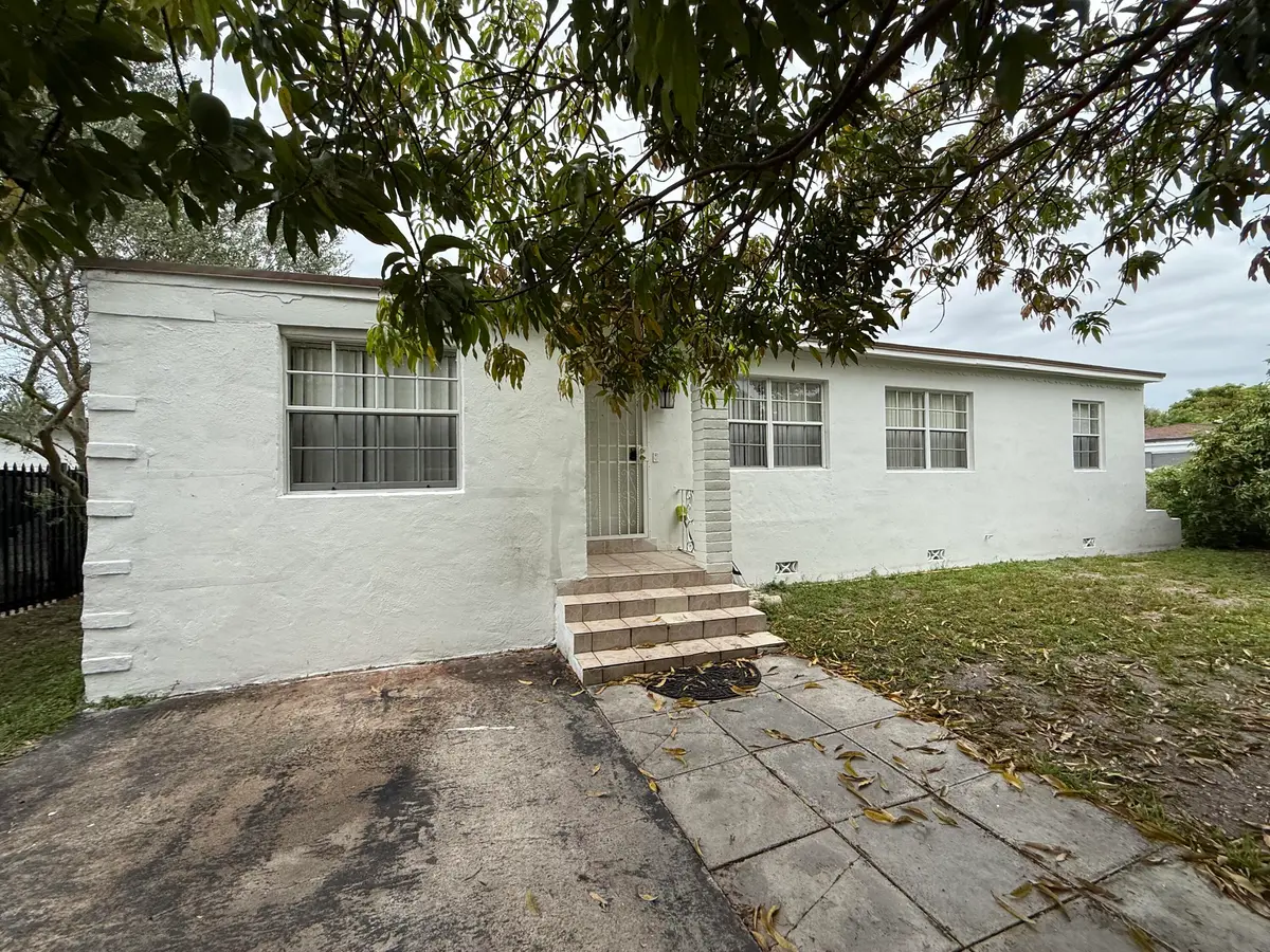 IMG_2232 at 1125 NW 144th Street, Miami