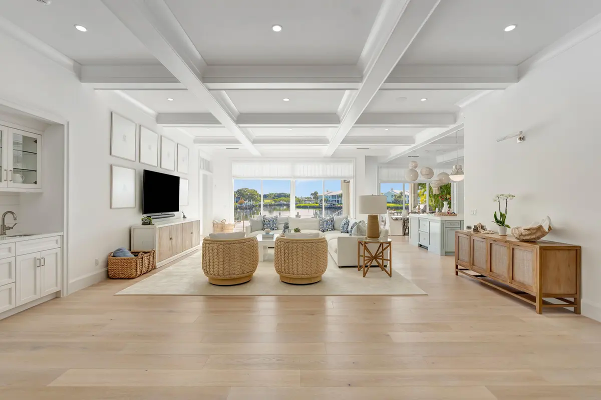 _MLP8789 at 130 Waters Edge Drive, Jupiter