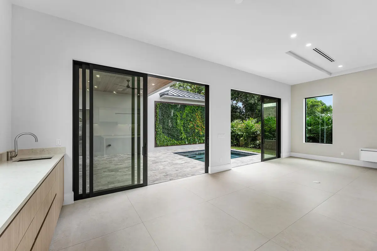 010-309Southeast6thStreet-DelrayBeach-FL at 309 SE 6th Street, Delray Beach