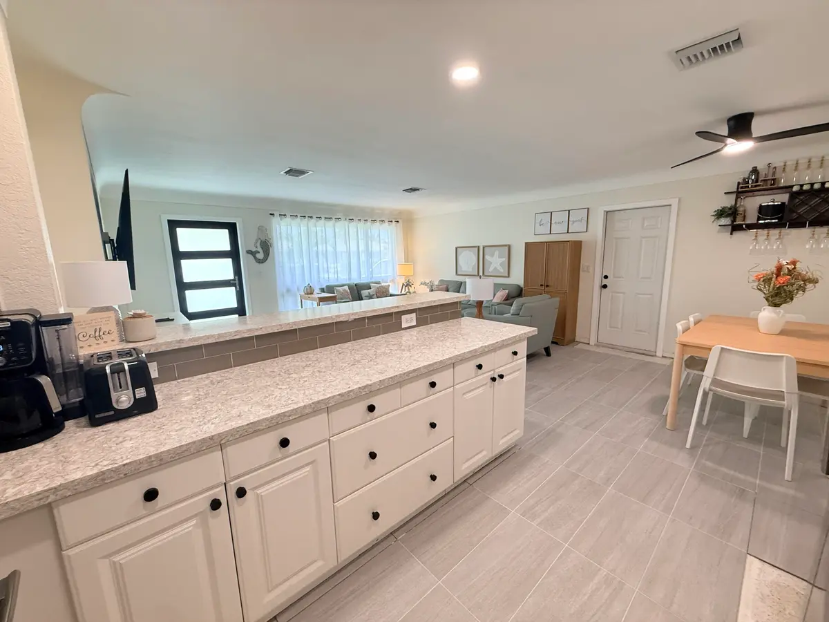IMG_2865 at 608 NE 24TH Avenue, Pompano Beach