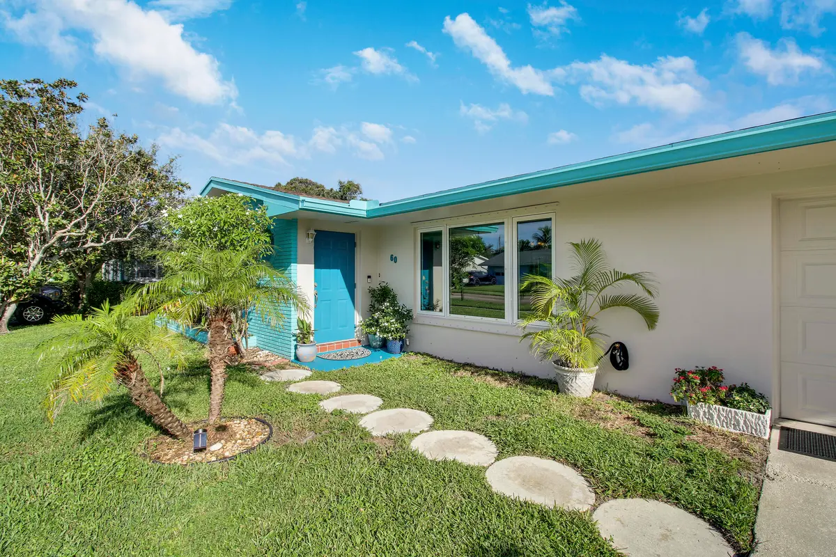 Front entry at 60 Camelia Circle, Tequesta