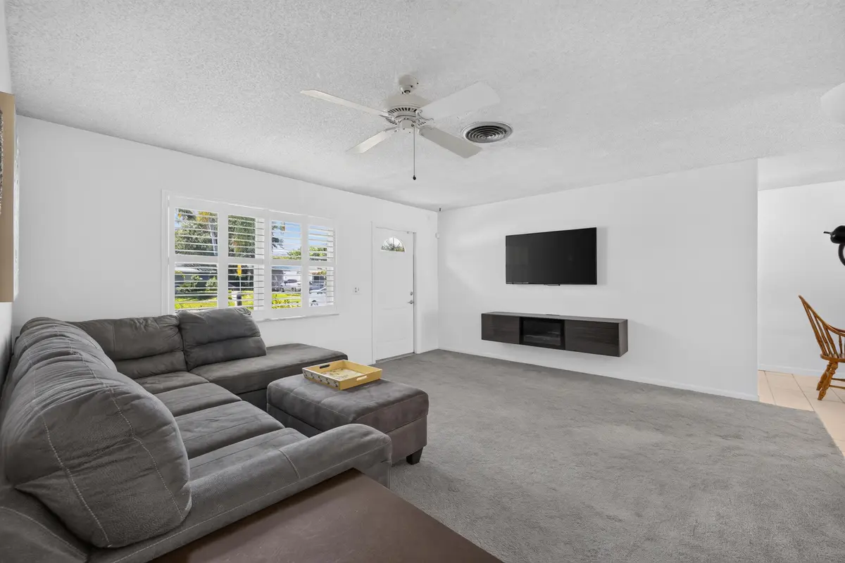 5-print-3A5A5394 at 921 SE FLAMINGO Avenue, Stuart