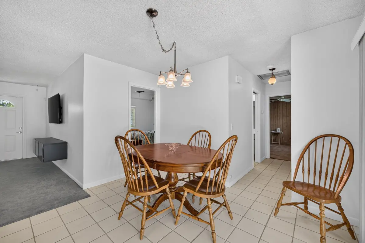 8-web-or-mls-3A5A5409 at 921 SE FLAMINGO Avenue, Stuart