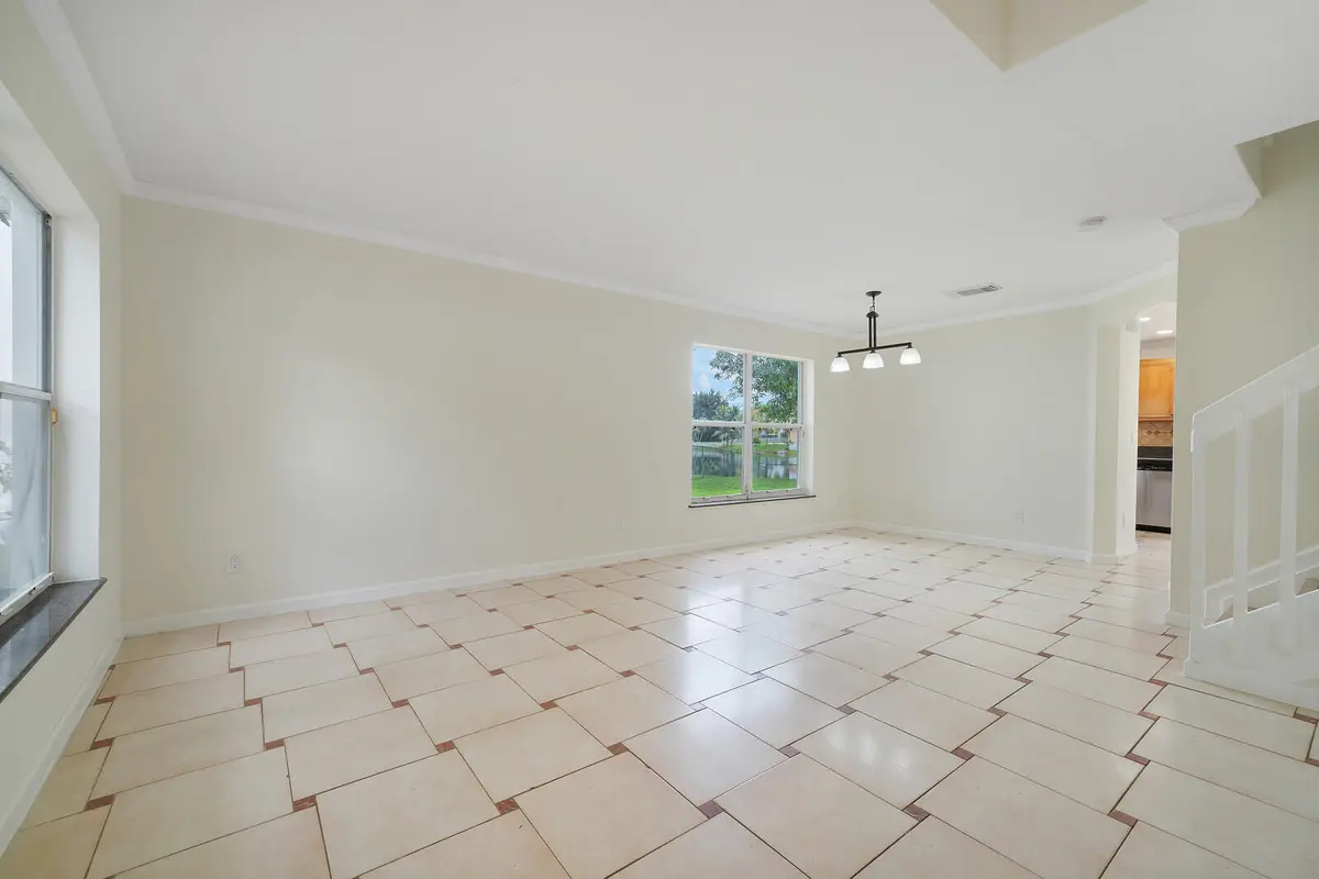04_Image_4_mls at 2203 SW 134th Avenue, Miramar