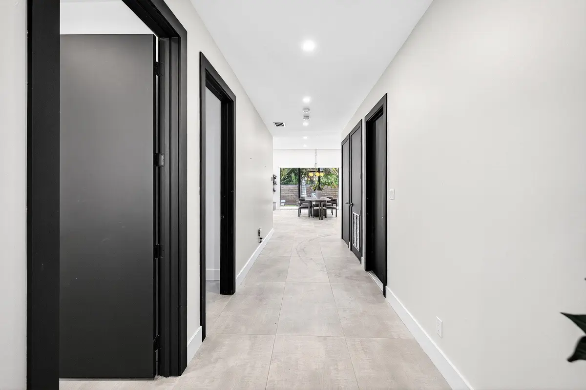 6-web-or-mls-3W7A0282 at 1807 NE 18th Street, Fort Lauderdale