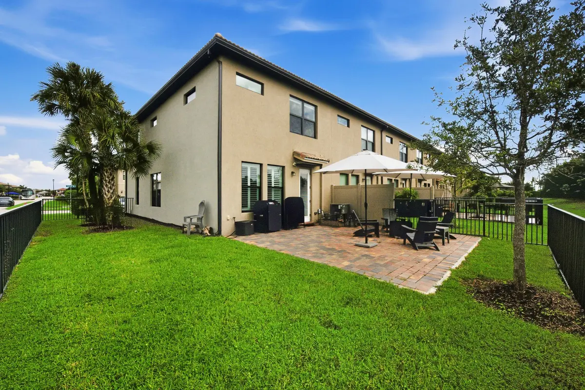 28_026__dsc3850 at 8672 ESCUE Street, Lake Worth