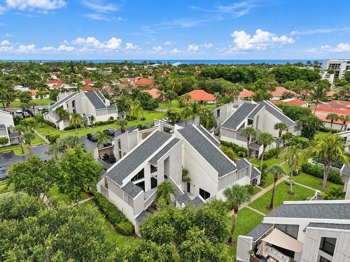 Aerial at 1605 S US Highway 1 13C, Jupiter