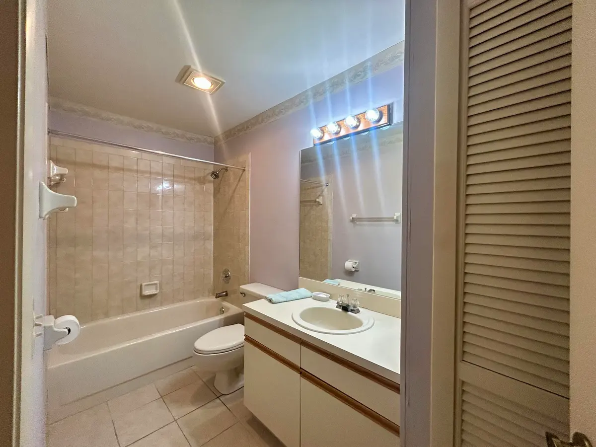 Bath at 12849 SE BERWICK Court, Hobe Sound
