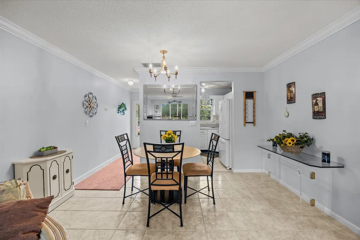 10-palm in-8 at 1909 SW PALM CITY Road H5, Stuart
