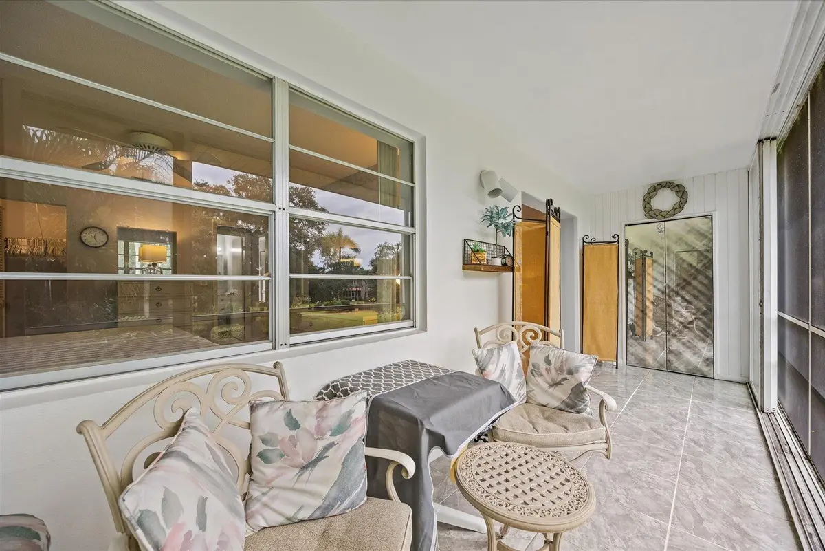 17-palm in-15 at 1909 SW PALM CITY Road H5, Stuart