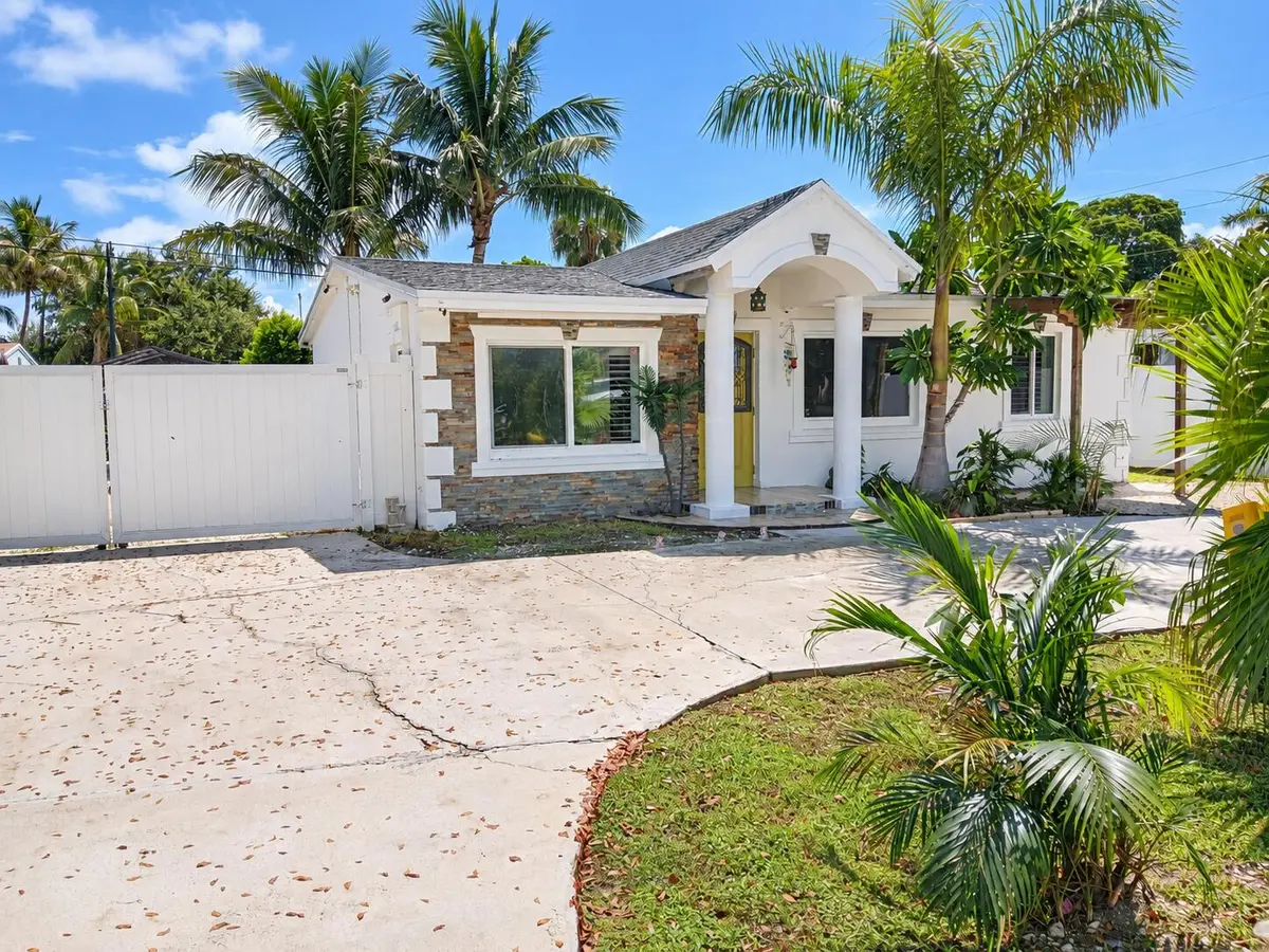 ChatGPT Image Sep 22, 2026, 09_28_42 AM at 2574 NE 14TH Terrace, Pompano Beach
