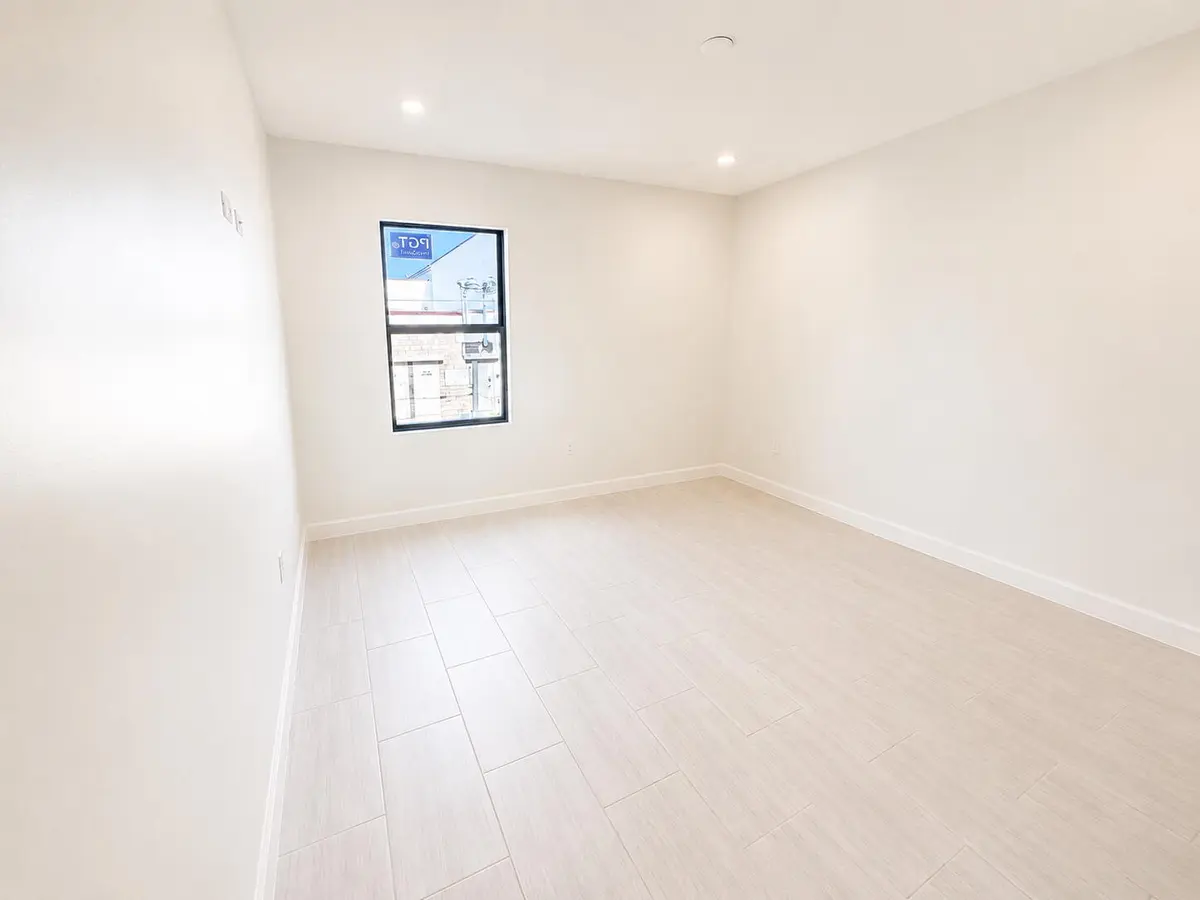 BedM at 274 SE 9th Avenue 3, Deerfield Beach