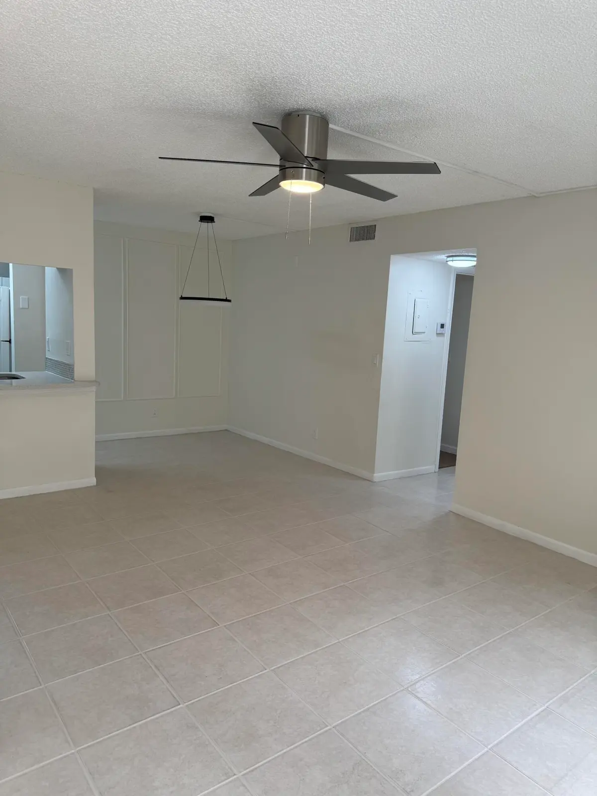 IMG_64262 at 819 TWIN LAKES Drive 31-C, Coral Springs