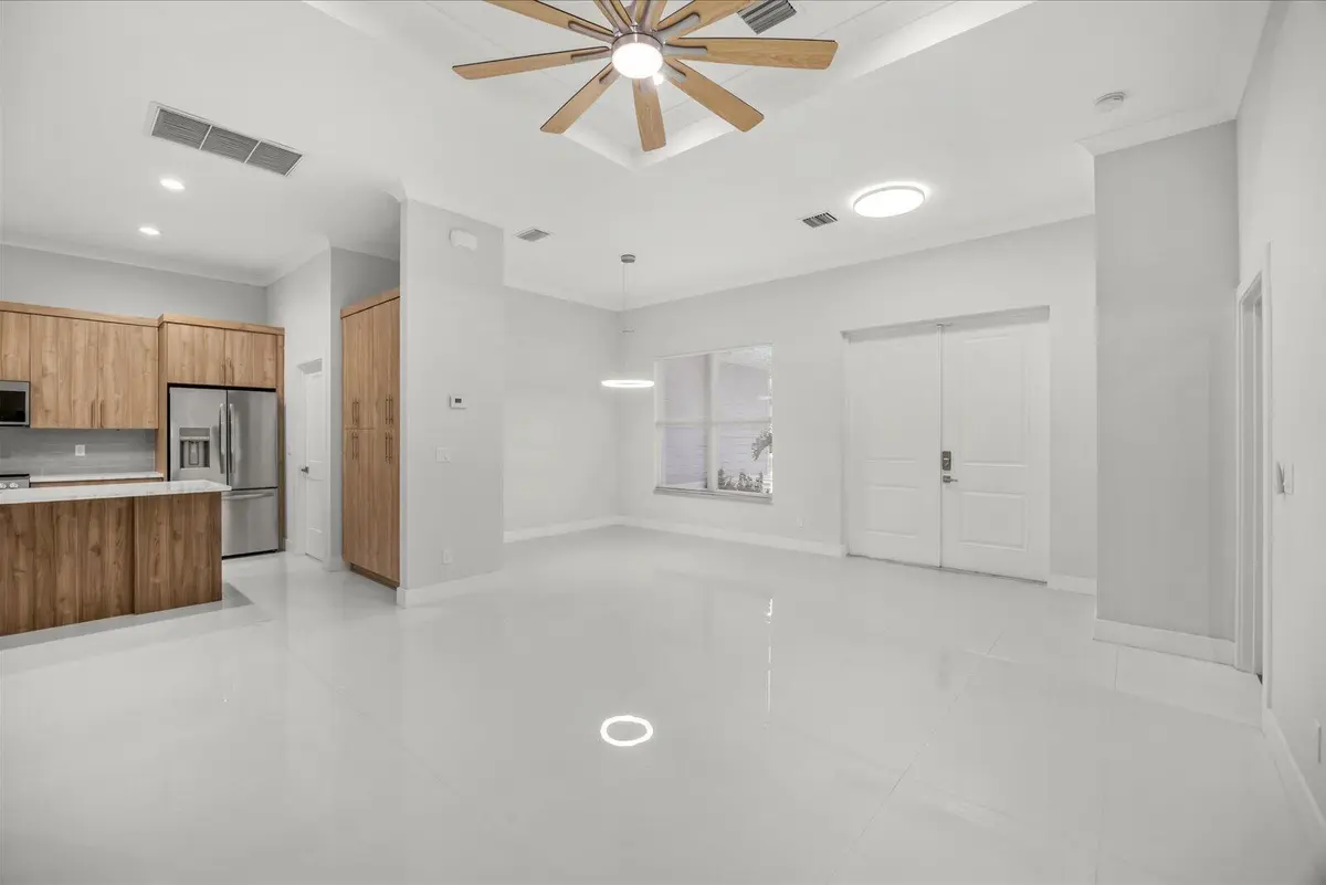 07-nam in-11 at 419 SW Namoit Place, Port St. Lucie