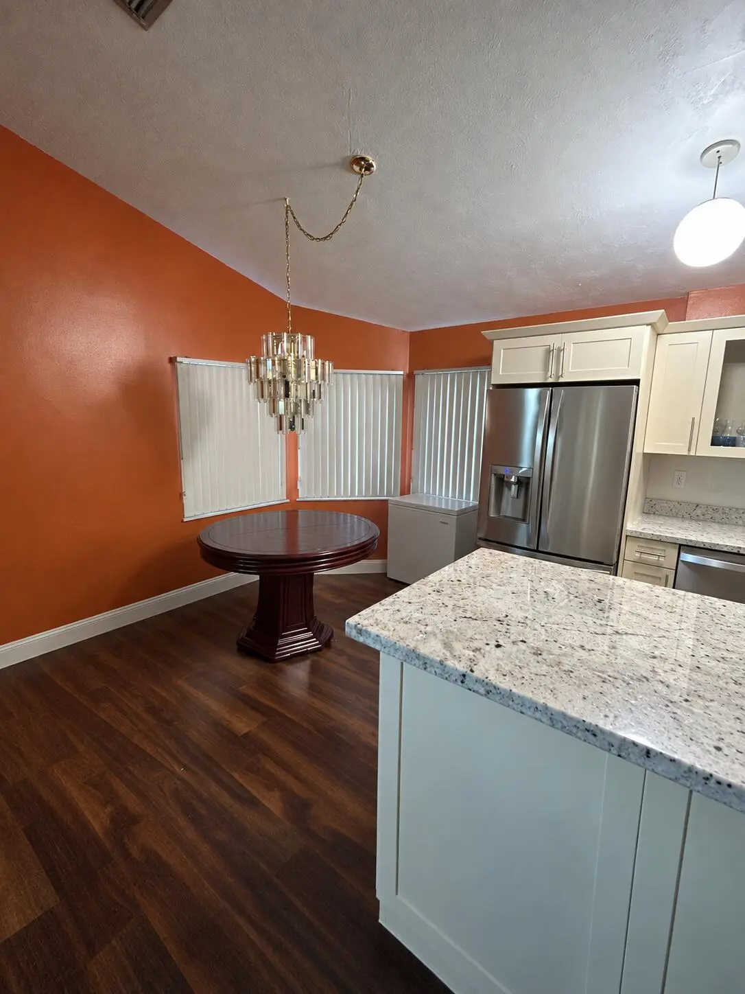 kitchen3 at 1322 E GLEN OAK Road, North Lauderdale