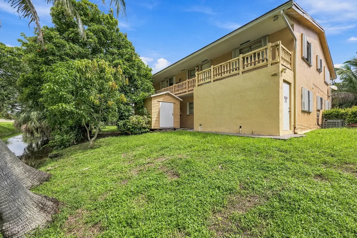 49_dsc_5577 at 4106 RIVERSIDE Drive #1 - #2, Coral Springs