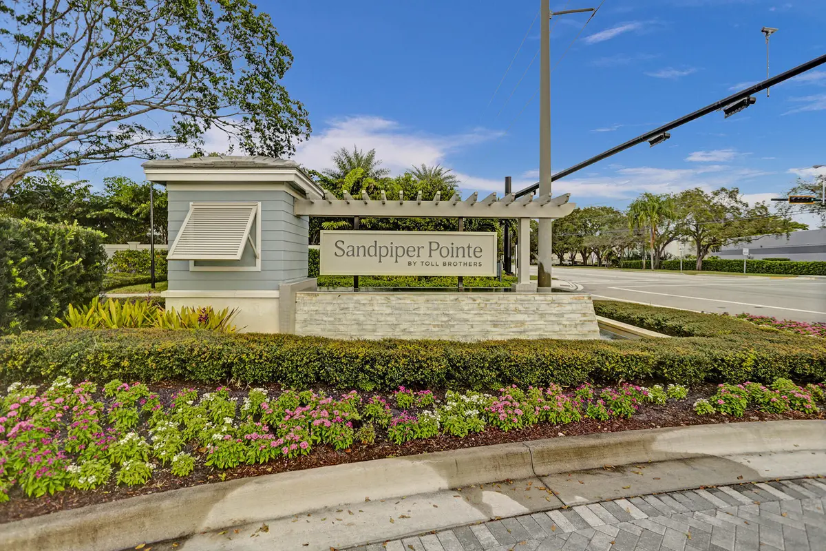 Exterior at 585 SANDERLING Circle, Deerfield Beach