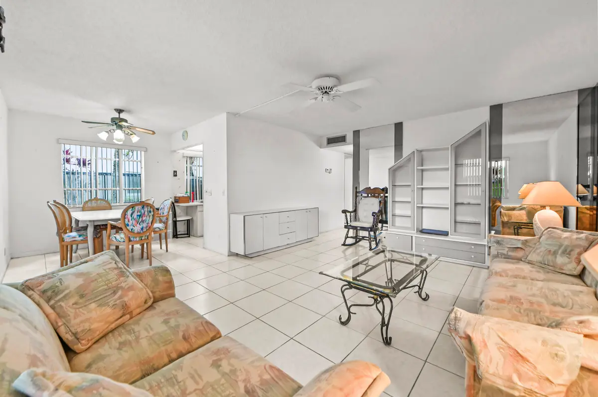 06 Living room 04 at 20 Flanders A, Delray Beach