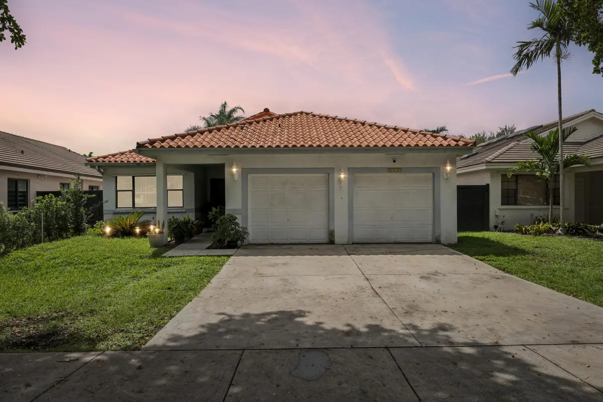 photos_high_resolution_8378_NW_150th_Ter at 8738 NW 150th Terrace, Miami Lakes