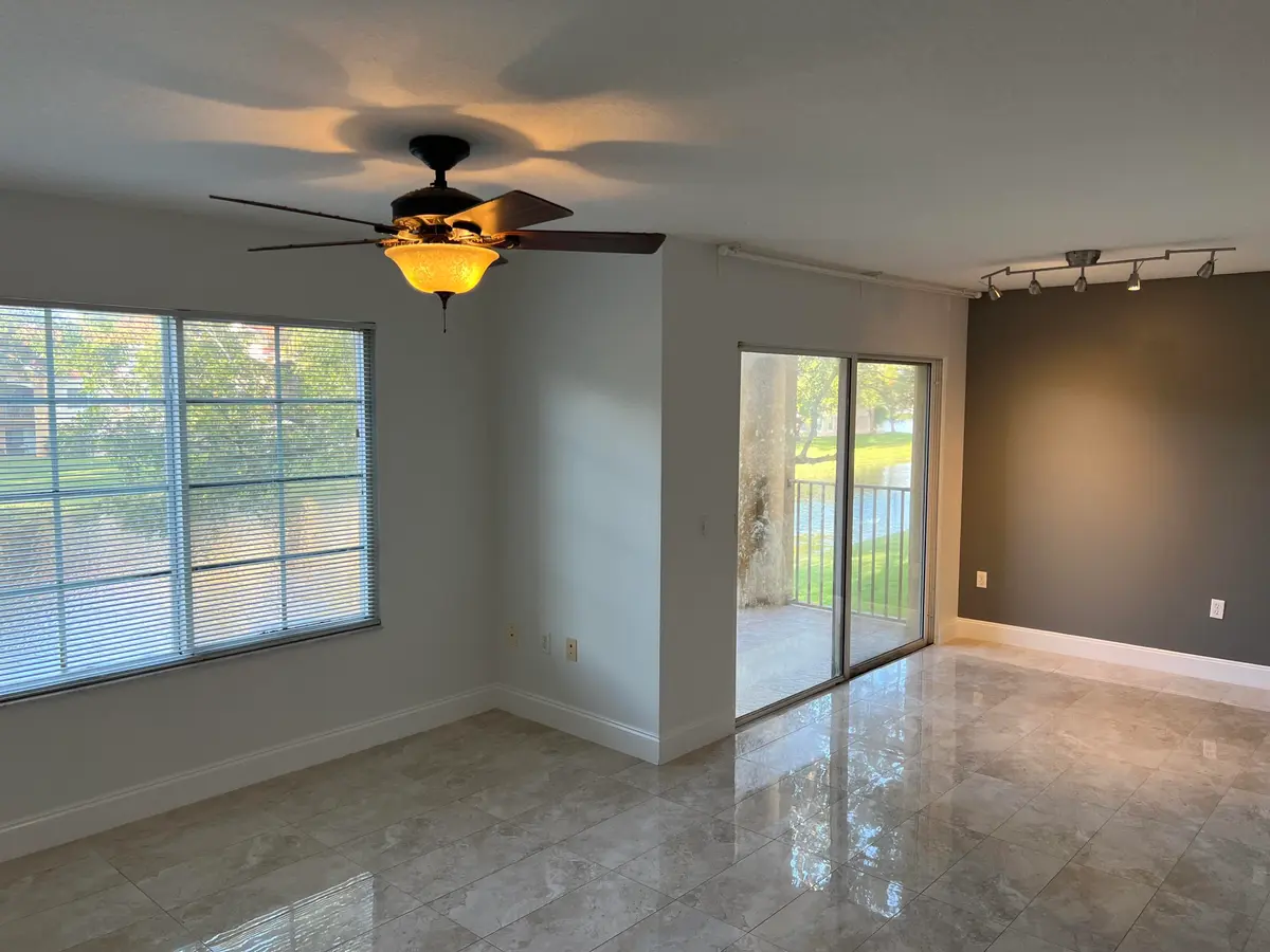 IMG_0548 at 4200 SAN MARINO Boulevard 204, West Palm Beach