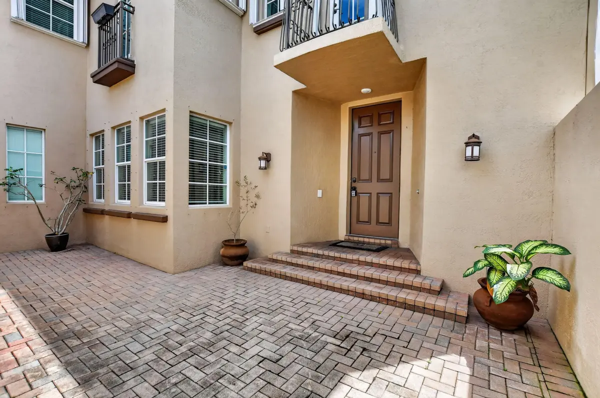 6-web-or-mls-DSC_2688 at 10998 NW 78th Place, Parkland