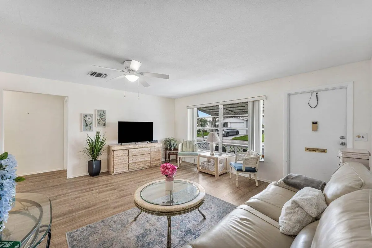 005-1005SiestaAvenue-BoyntonBeach-FL-334 at 1005 Siesta Avenue, Boynton Beach