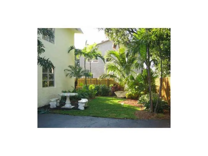 Yard/Garden at 3421 NE 15th Avenue, Oakland Park