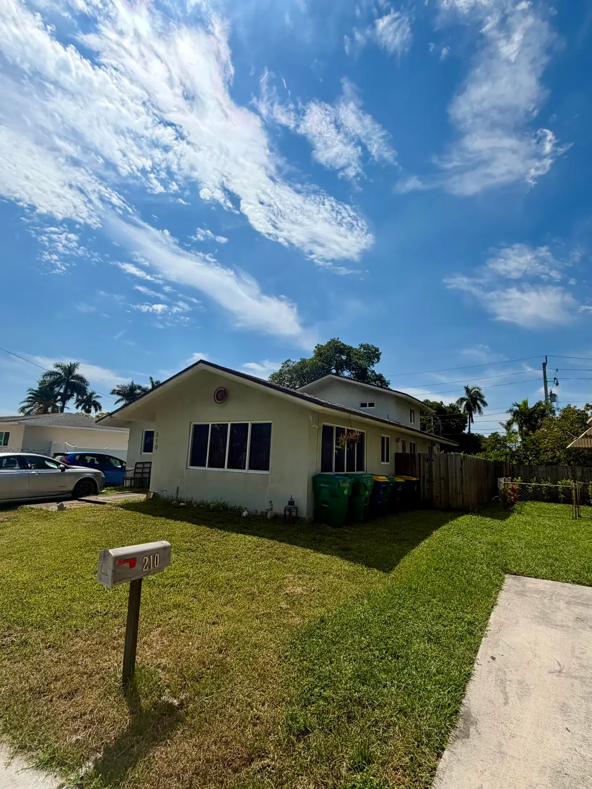 IMG_2482 at 210 SE 5TH Street, Dania Beach