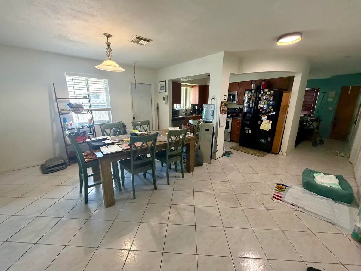 IMG_2491 at 210 SE 5TH Street, Dania Beach