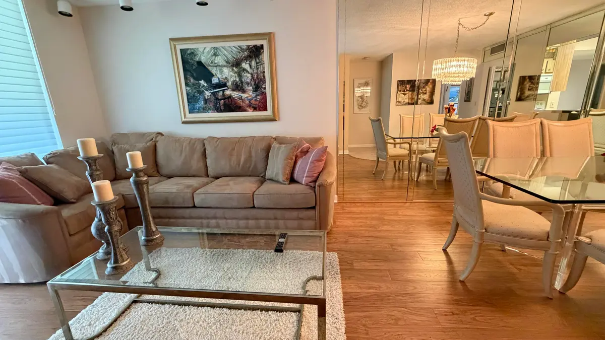 Living Room at 6865 Huntington Lane 203, Delray Beach