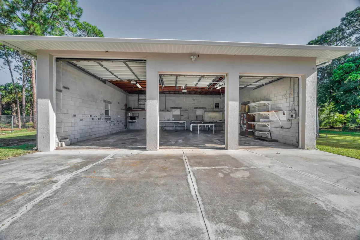 Detached Garage at 8330 Hidden Pines Road, Fort Pierce