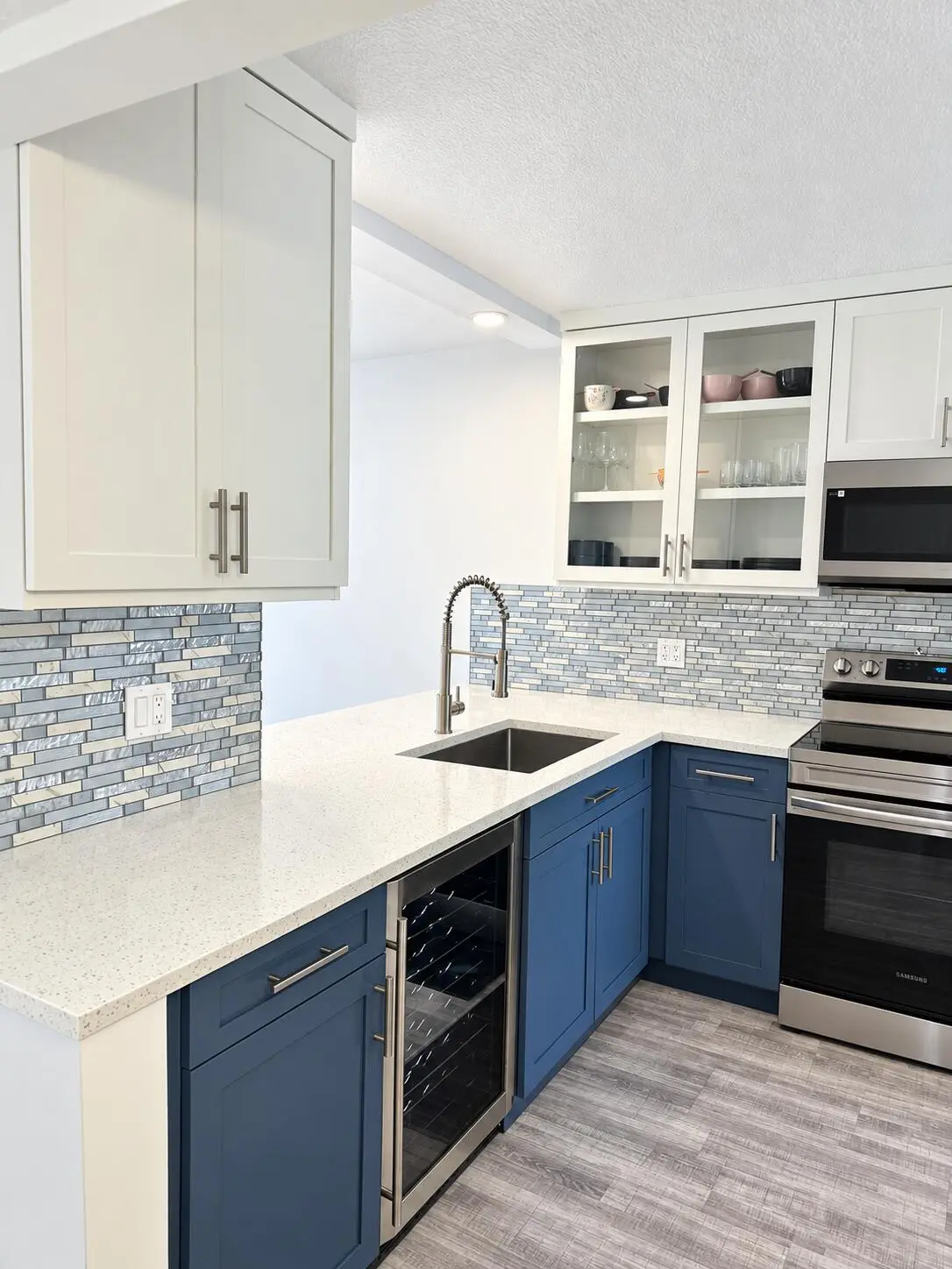 Kitchen entrance at 7355 Woodmont Terrace 104, Tamarac