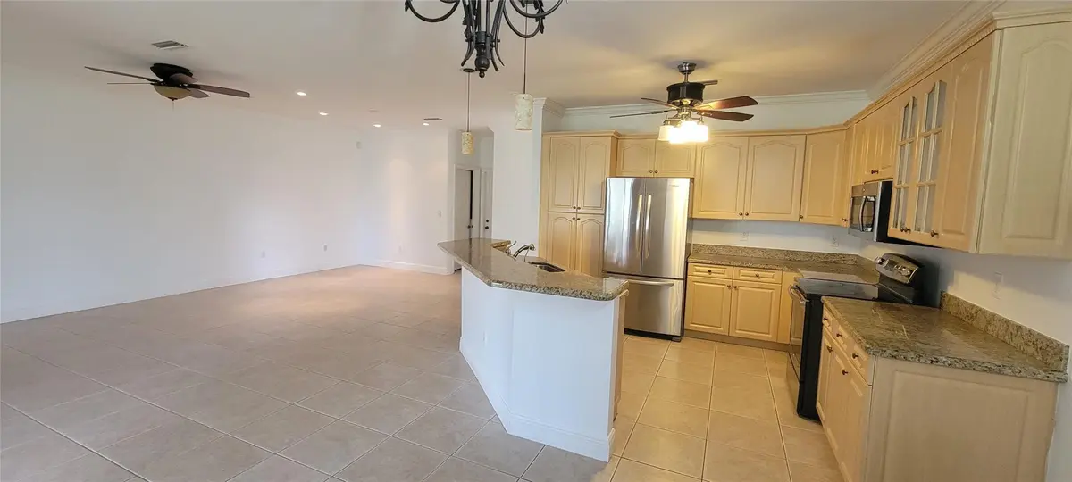 Photo 5 at 728 NW 156TH Avenue, Pembroke Pines
