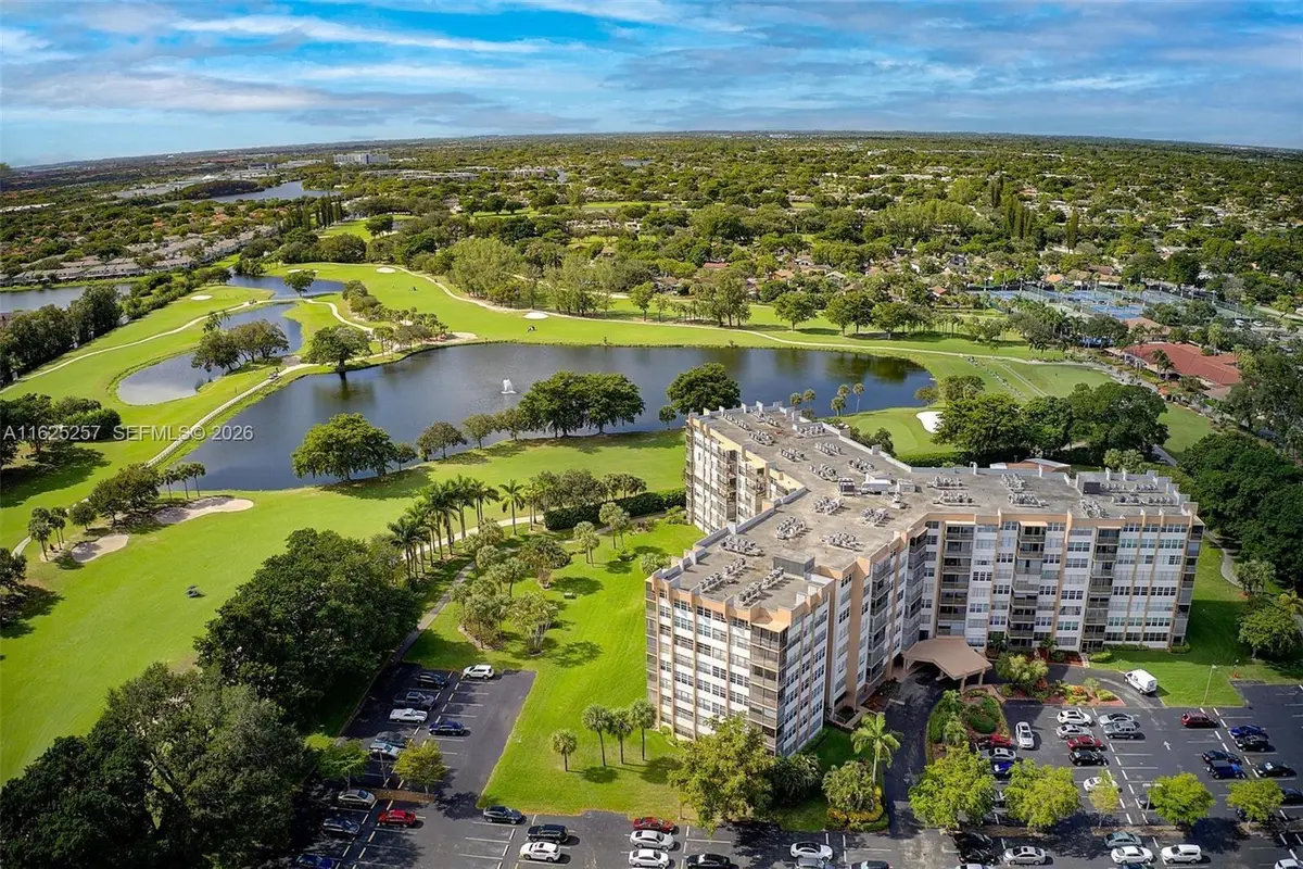 IMG_7120 at 1300 SAINT CHARLES Place PH11, Pembroke Pines