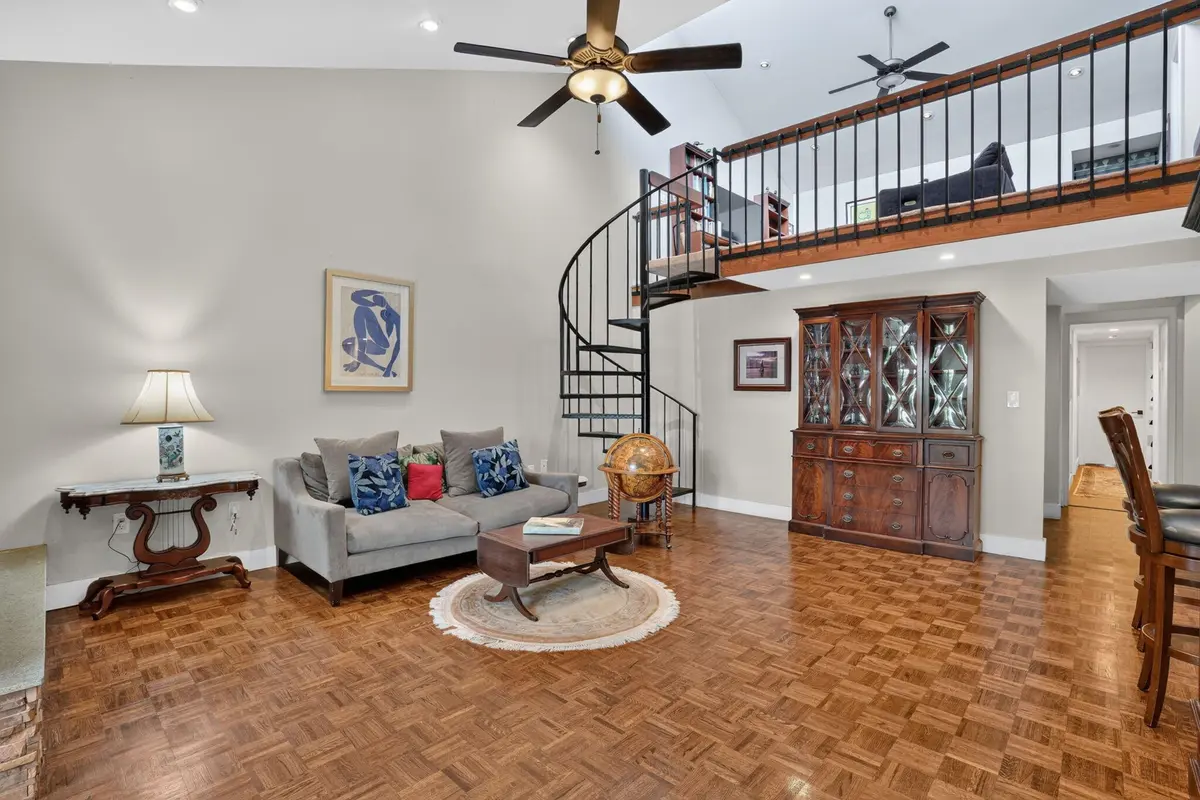8-web-or-mls-008_DSC00376 at 6995 SW 67th Avenue, South Miami