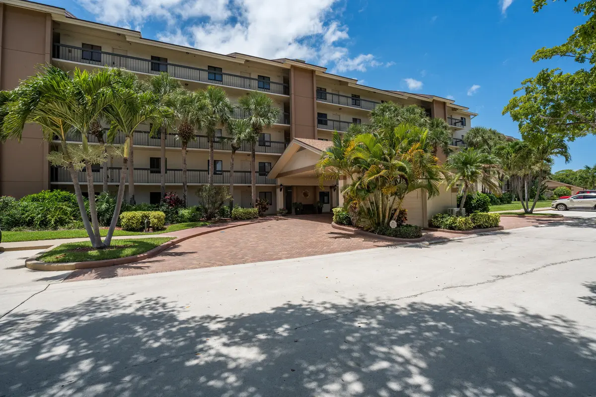 901 Seafater 306-11 at 901 SEAFARER Circle 306, Jupiter