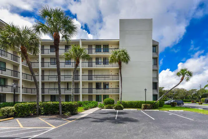 1605 US Rte 1 Unit m1 201-small-001-018- at 1605 S Us Highway 1 M1-101, Jupiter