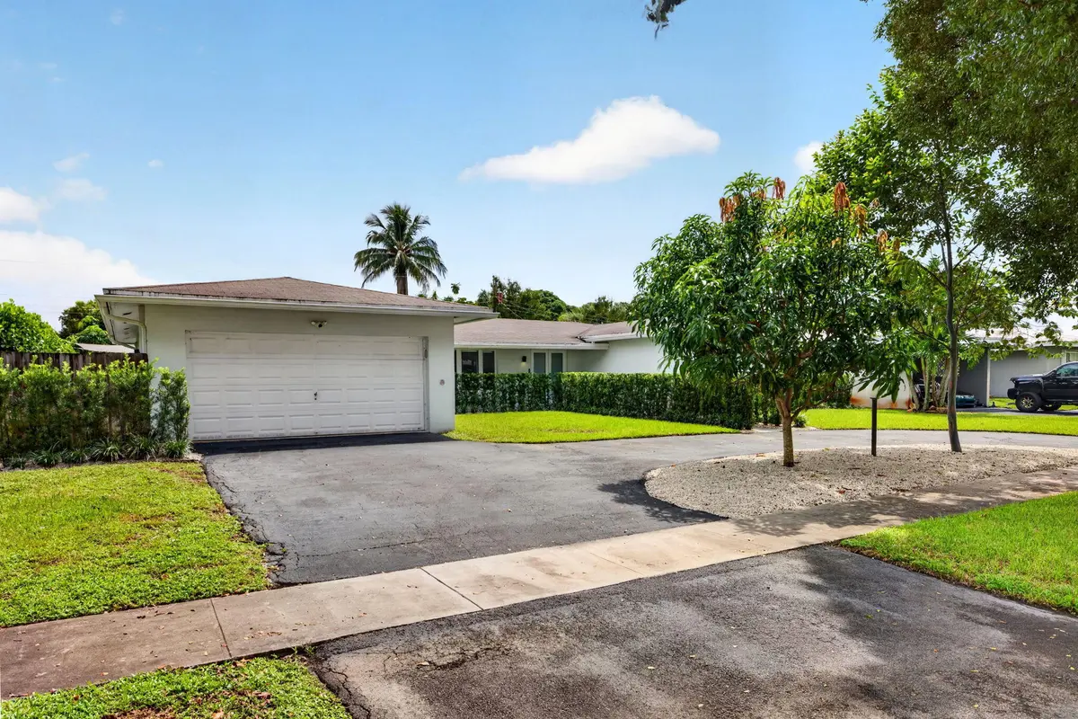 Front Exterior 2 at 410 SW 55TH Terrace, Plantation