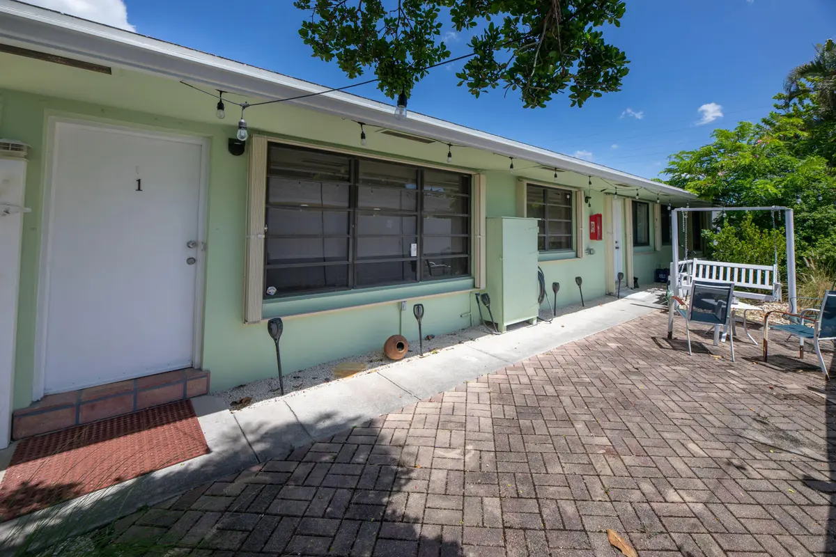 Photo-3 (3) at 805 NE 40TH Street 1-3, Oakland Park