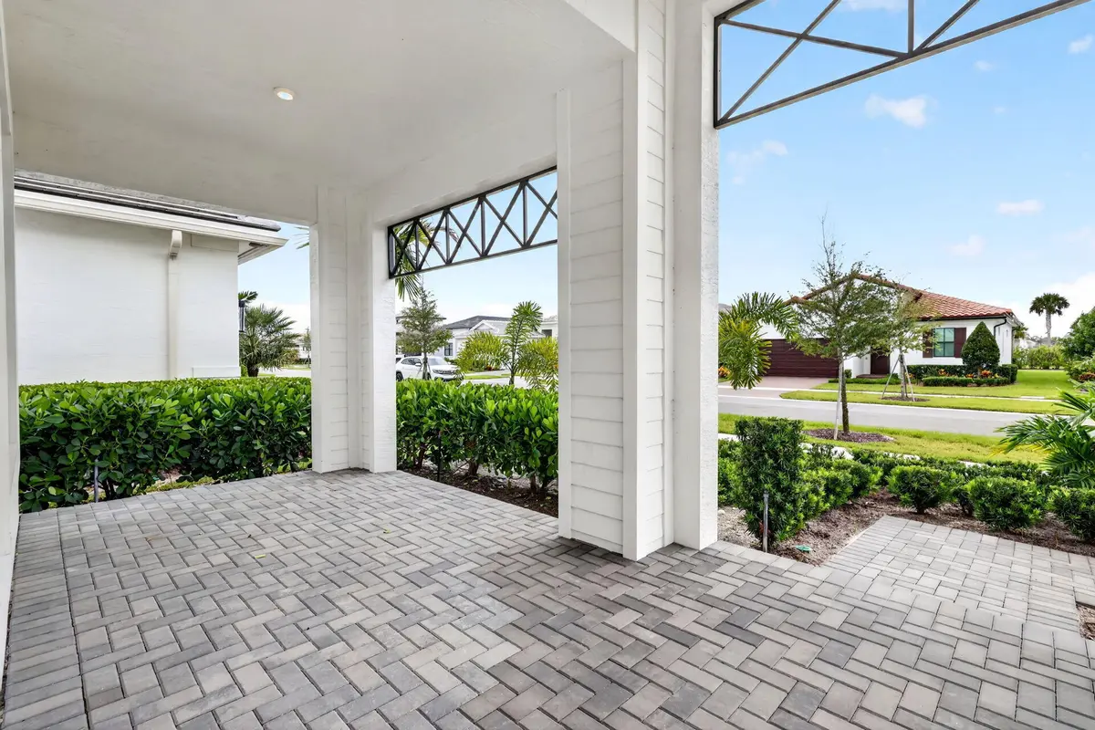 6-web-or-mls-5P1A9031 at 9202 SW ESULE Way, Port St. Lucie
