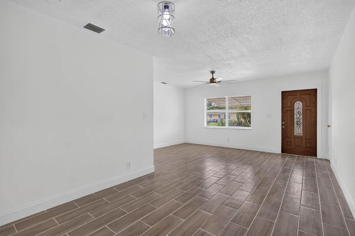 15-web-or-mls-631-15 at 631 SW 10TH Court, Deerfield Beach