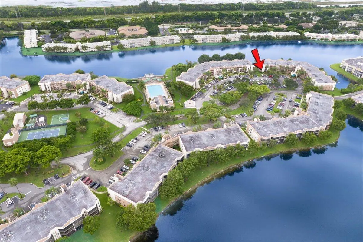 FAIRFAX ISLAND at 7501 Fairfax Drive, Tamarac