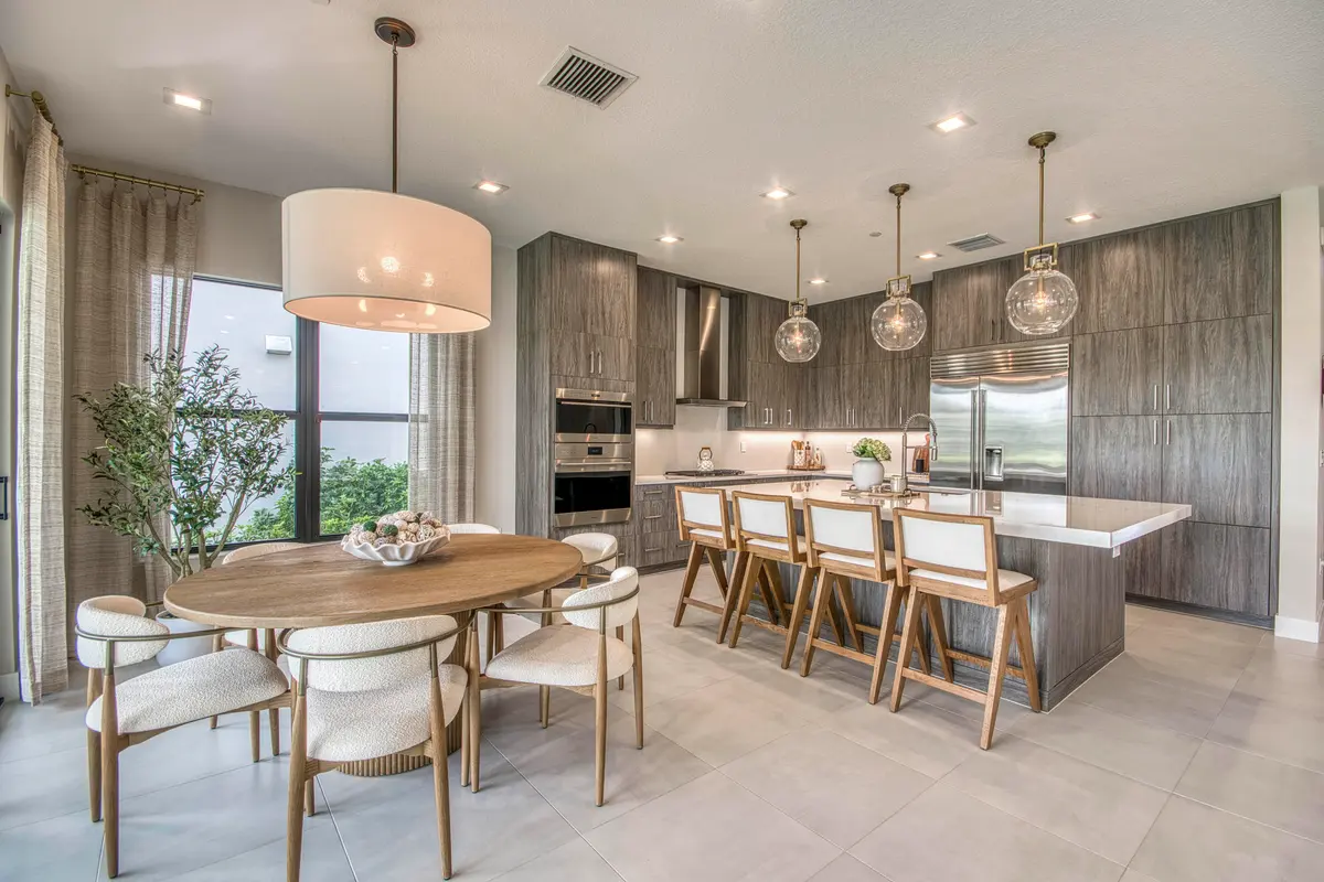 Gourmet Kitchen | Breakfast Nook at 10050 Skyloft Street, Palm Beach Gardens