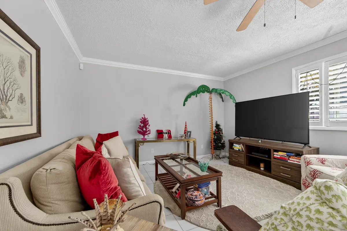 121625-200 at 141 E RIVERSIDE Drive 10D, Jupiter