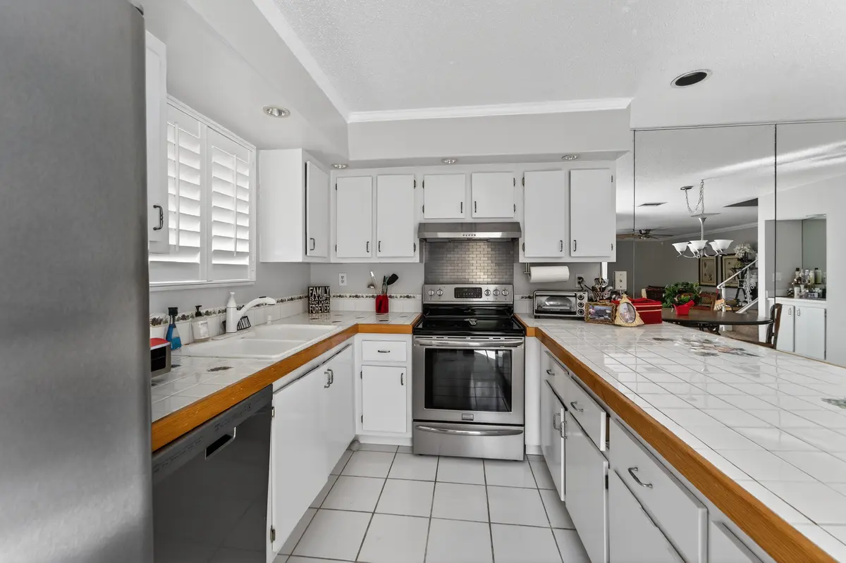 121625-162 at 141 E RIVERSIDE Drive 10D, Jupiter