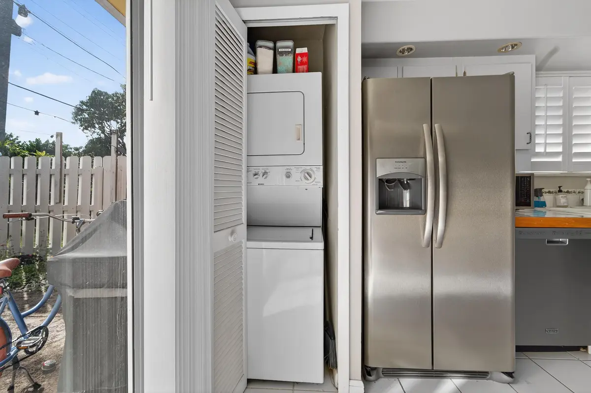 121625-170 at 141 E RIVERSIDE Drive 10D, Jupiter