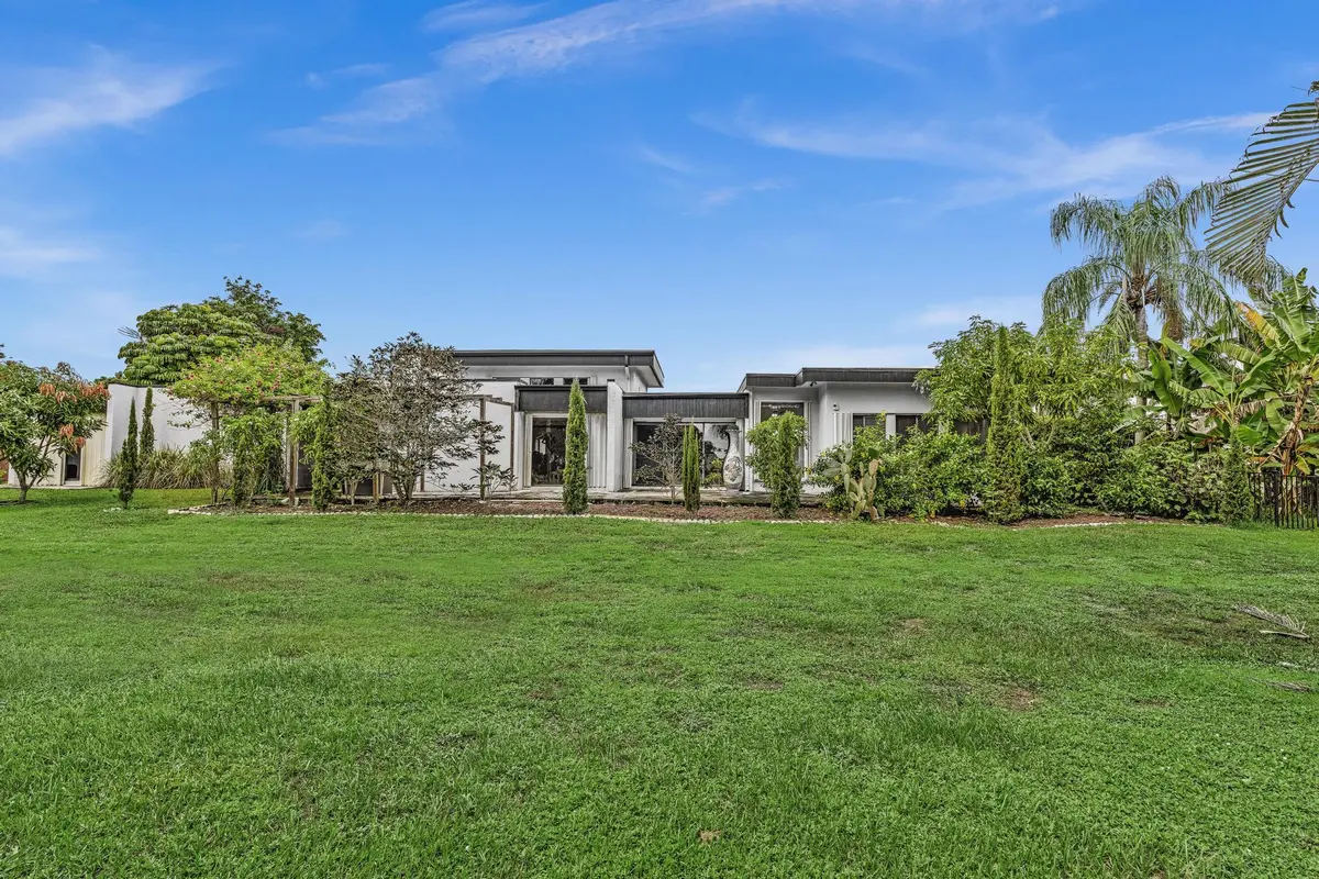 Back at 3210 Medinah Circle, Lake Worth